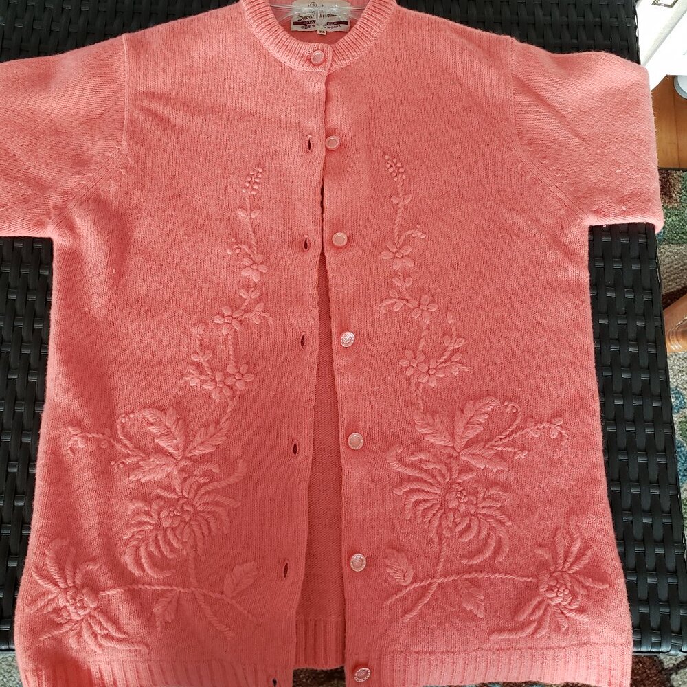 EUC women's lambs wool sweater small - Picture 6 of 11